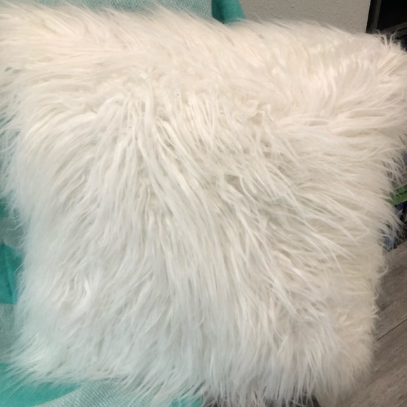 VICTORIA SECRET PINK NWT blanket & white pillow - Picture 2 of 5